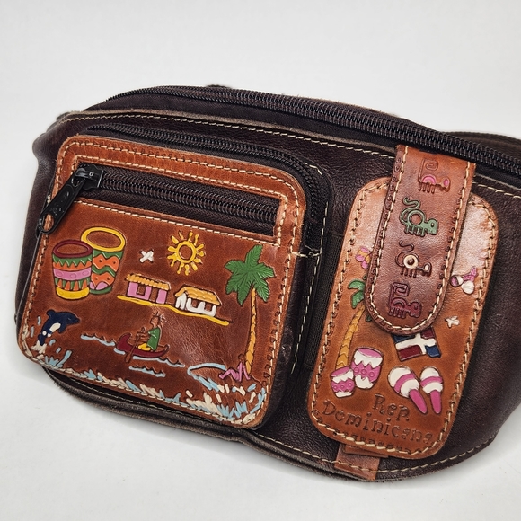 Vintage Handcrafted Leather Dominican Republic Fanny Pack Bum Bag - Picture 2 of 6